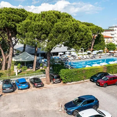 Hotell Al Cigno 4*